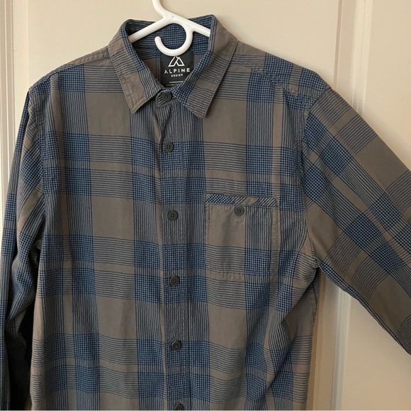 Alpine design mens long sleeve plaid button down shirt | size medium - Picture 10 of 11